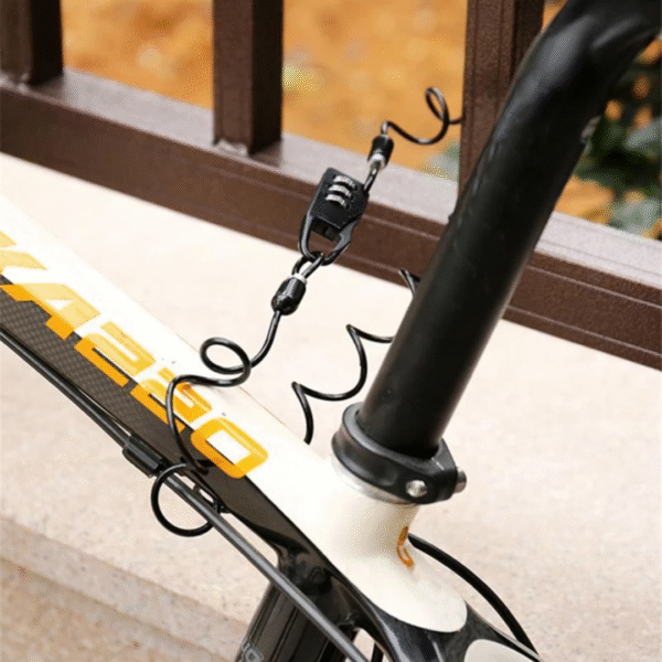 Candado con Contraseña y Manguera de Acero Retráctil