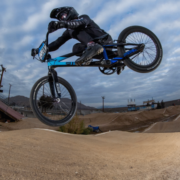 BMX HARO RACING 24 CARRERA ELITE / PRO CARRERA CROSS